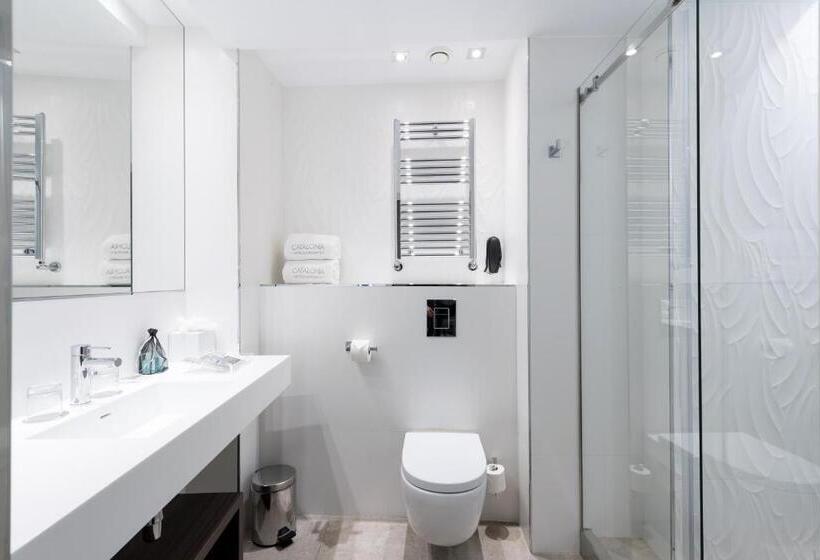 Отель Catalonia Magdalenes