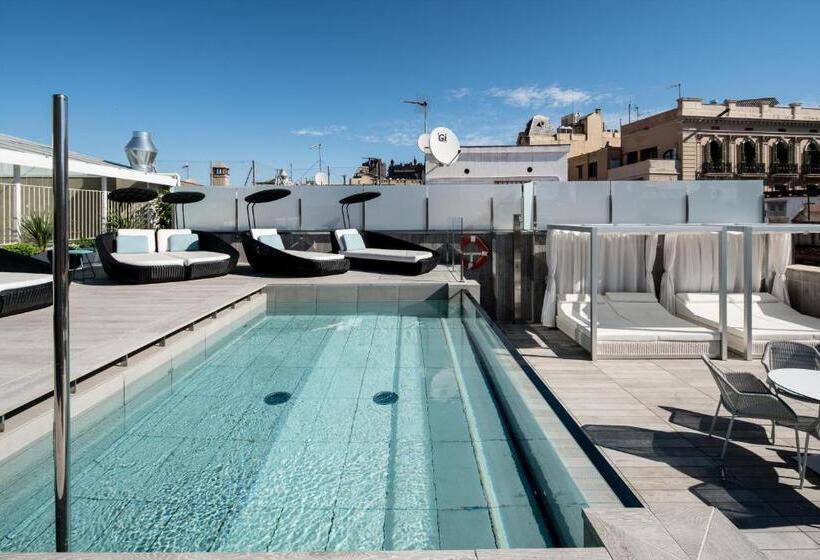 Отель Catalonia Magdalenes