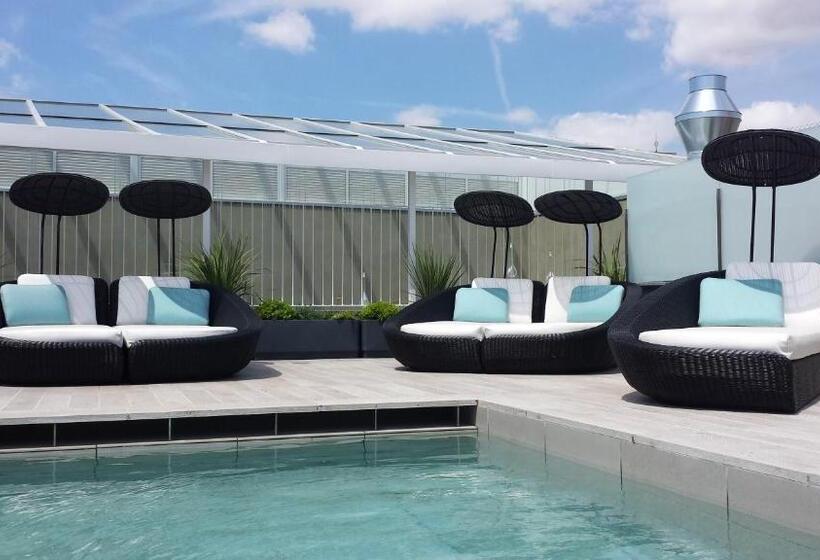 Отель Catalonia Magdalenes