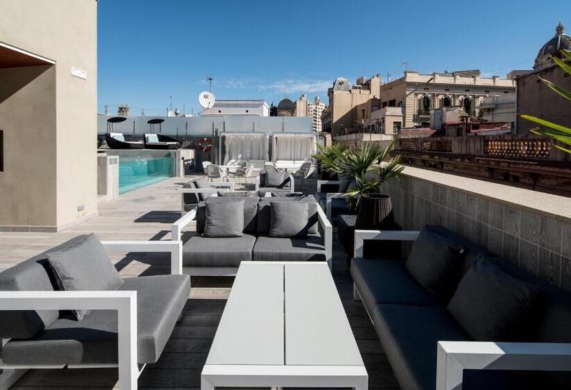 Отель Catalonia Magdalenes