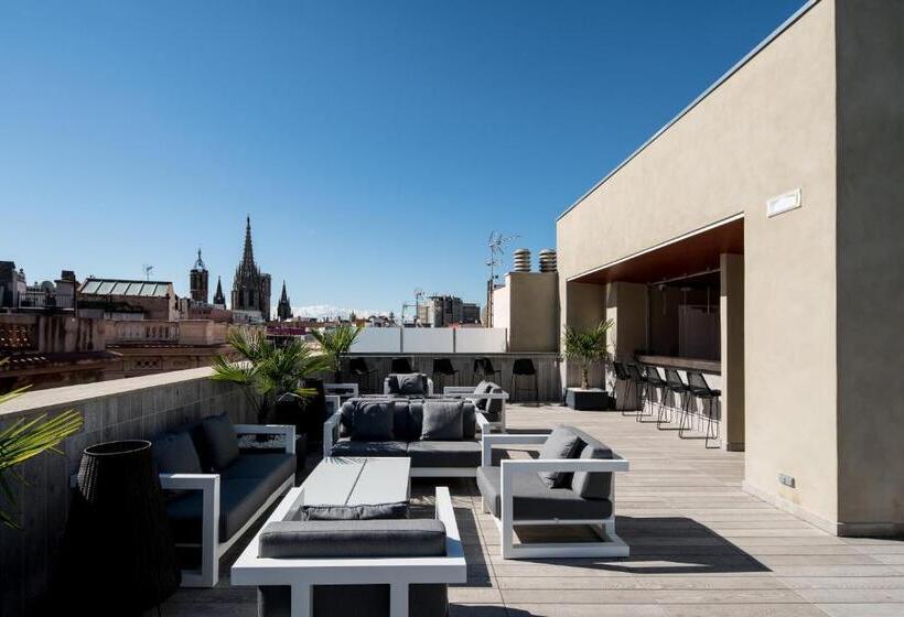 Отель Catalonia Magdalenes