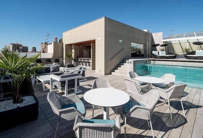 Отель Catalonia Magdalenes