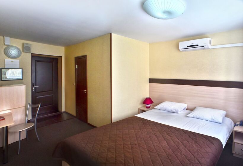 בית מלון כפרי City