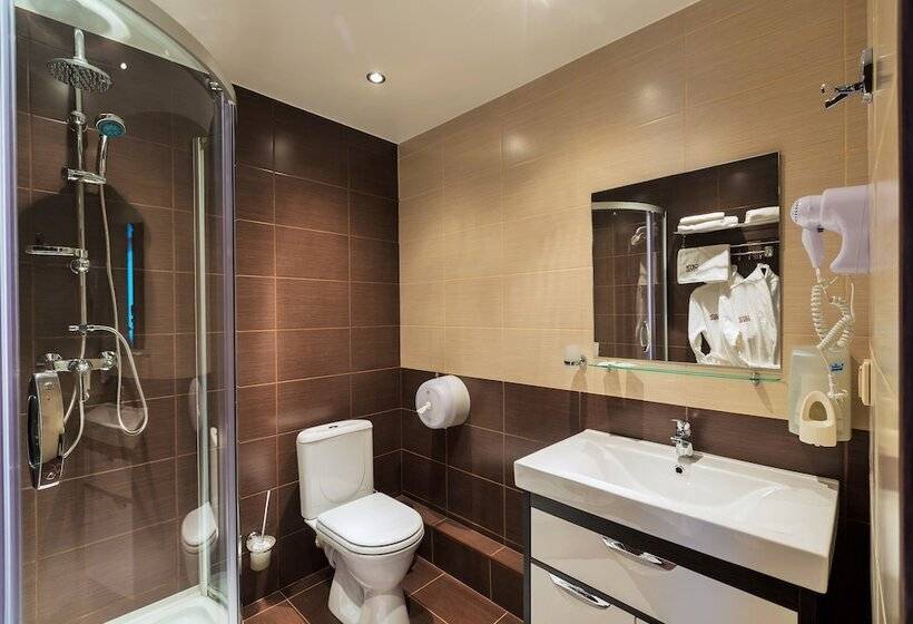 בית מלון כפרי City