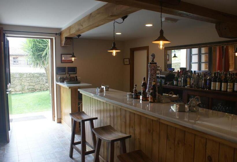 هتل Colonial De Santillana