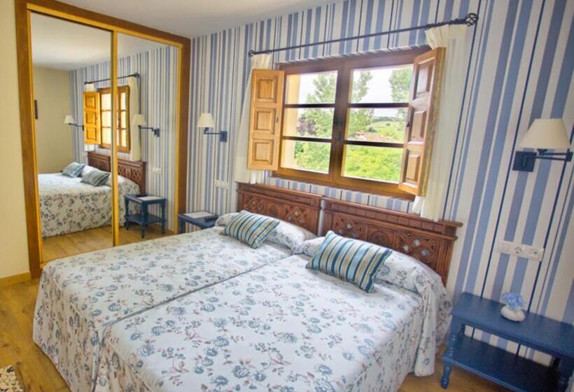 هتل Colonial De Santillana