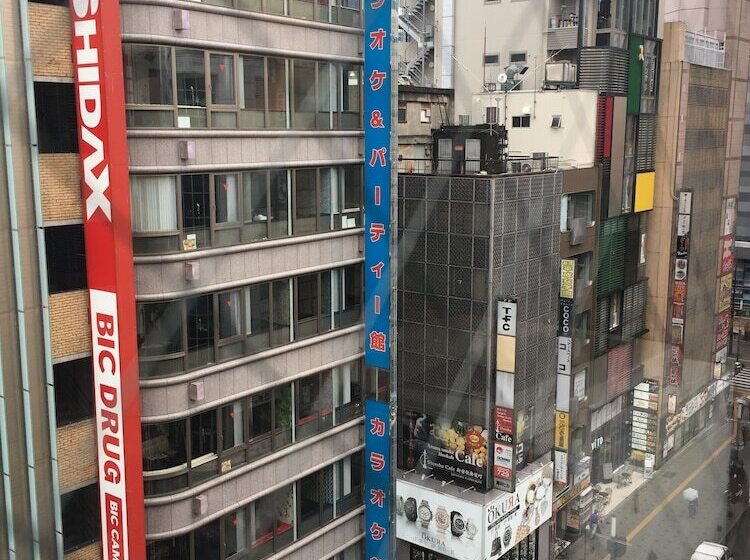 Капсульный Oтель Booth Netcafe & Capsule