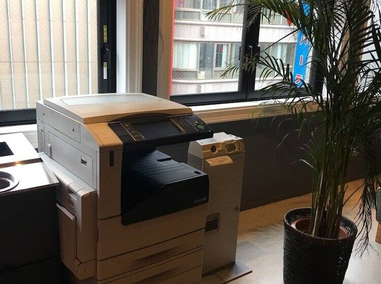 Капсульный Oтель Booth Netcafe & Capsule