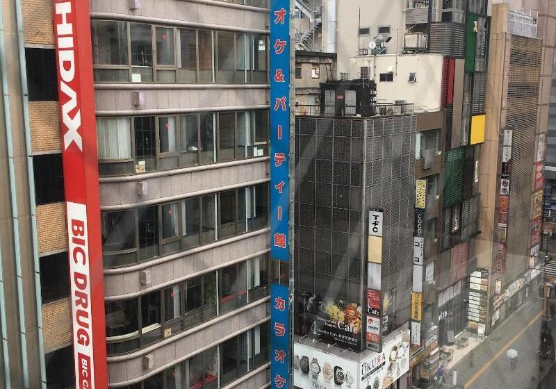 Капсульный Oтель Booth Netcafe & Capsule