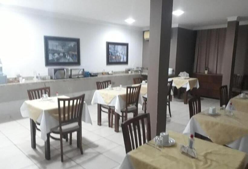 酒店 E Restaurante Canta Galo