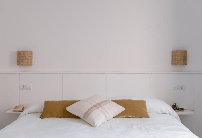 هتل Ecoturisme Mas Ribas