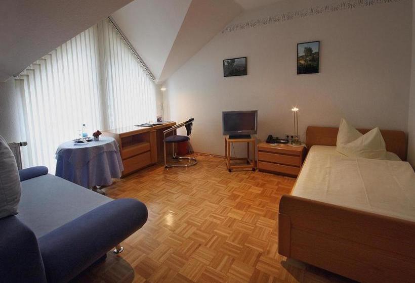 Отель Garni Zur Bergstrasse