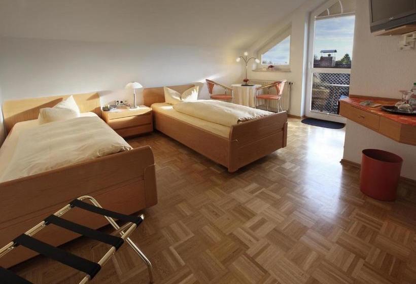 Отель Garni Zur Bergstrasse