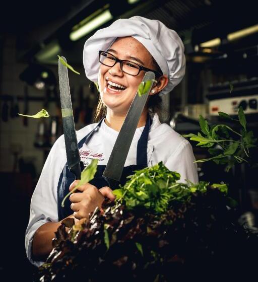 ホテル Gasthof Adler