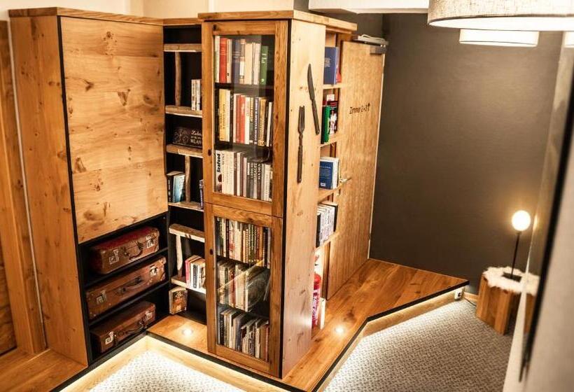 ホテル Gasthof Adler