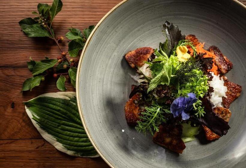 ホテル Gasthof Adler