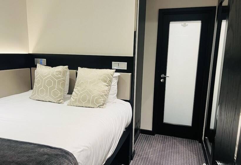 בית מלון כפרי Great St Helen