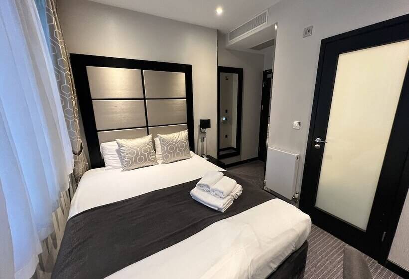 בית מלון כפרי Great St Helen