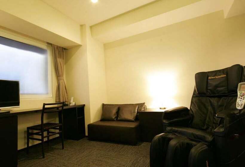 Green Rich Hotel Tosu Ekimae