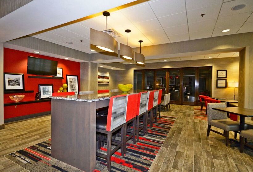 酒店 Hampton Inn Pulaski