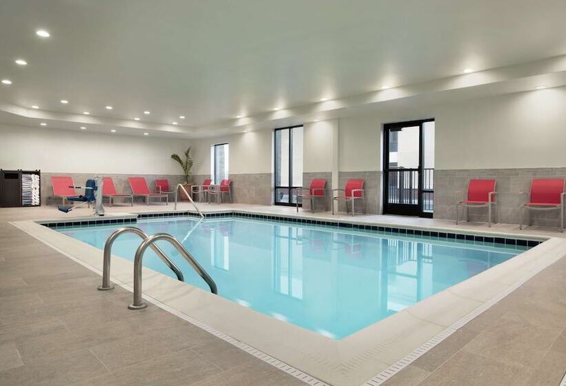 فندق Hampton Inn & Suites St. Louis/alton