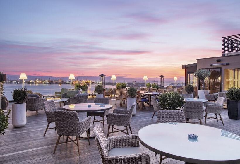 Отель Holiday Inn Istanbul Tuzla Bay, An Ihg