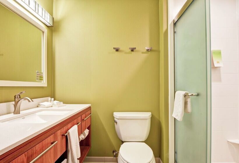 فندق Home2 Suites By Hilton Charlotte Airport