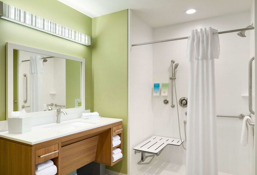 فندق Home2 Suites By Hilton Charlotte Airport