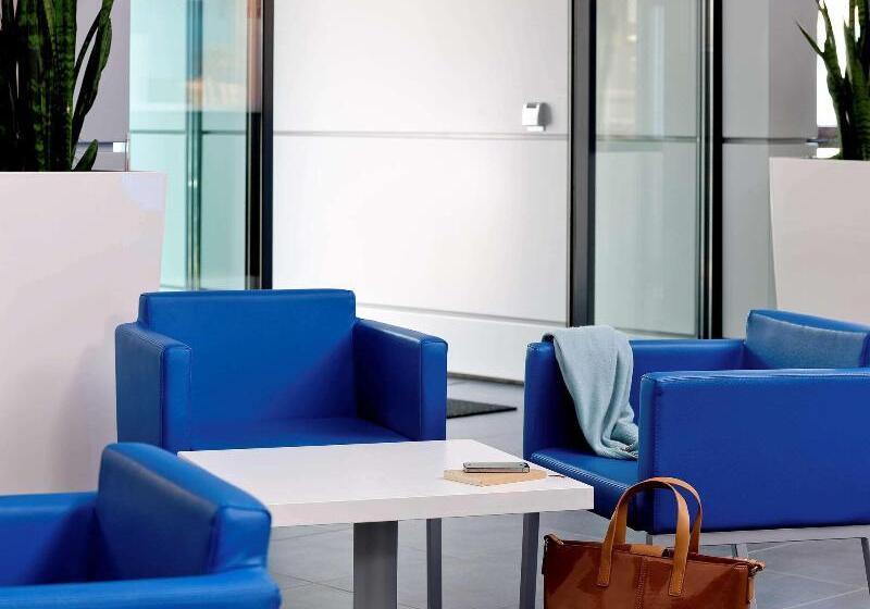 فندق Ibis Budget Versailles Coignieres