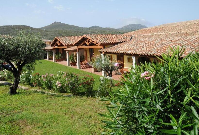 בית מלון כפרי Il Borgo Di Punta Marana