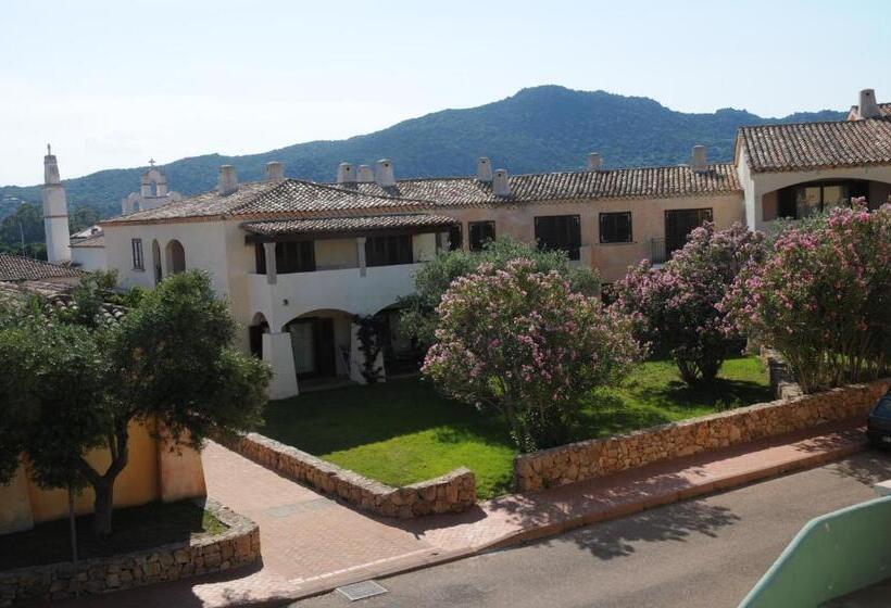 בית מלון כפרי Il Borgo Di Punta Marana