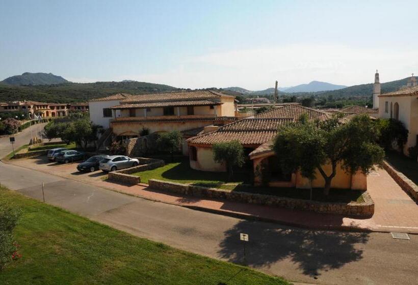 בית מלון כפרי Il Borgo Di Punta Marana