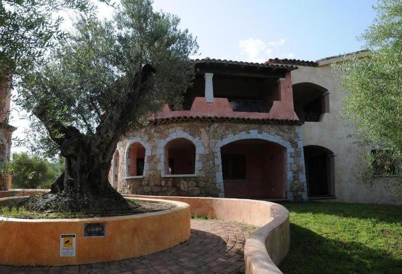 בית מלון כפרי Il Borgo Di Punta Marana