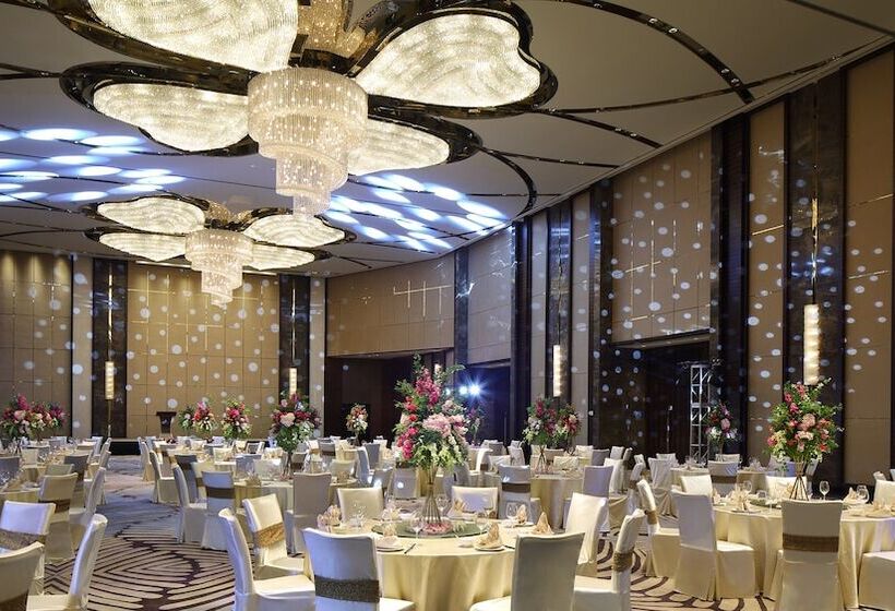 Отель Intercontinental Shanghai Hongqiao Necc, An Ihg