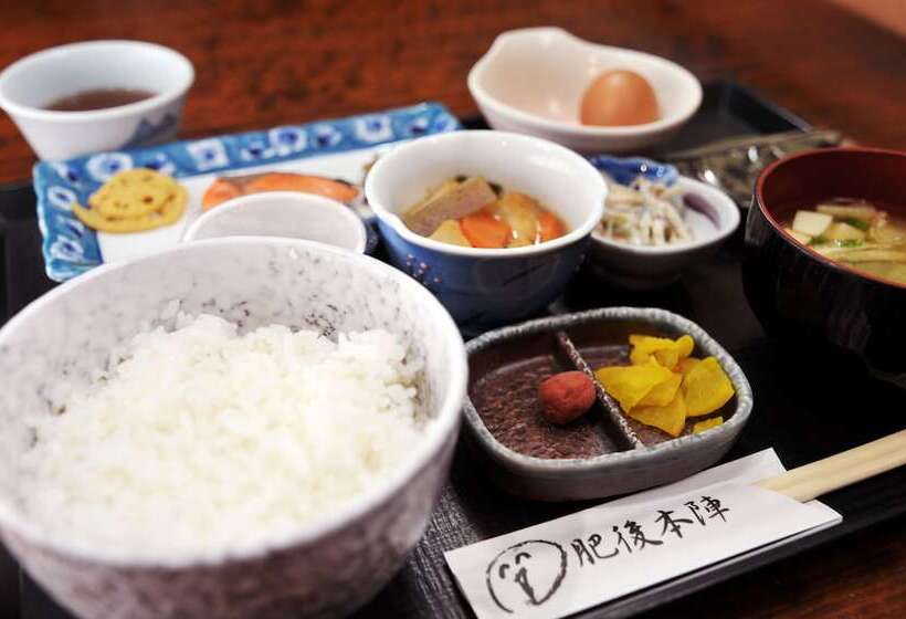 Отель Kenchomae Green