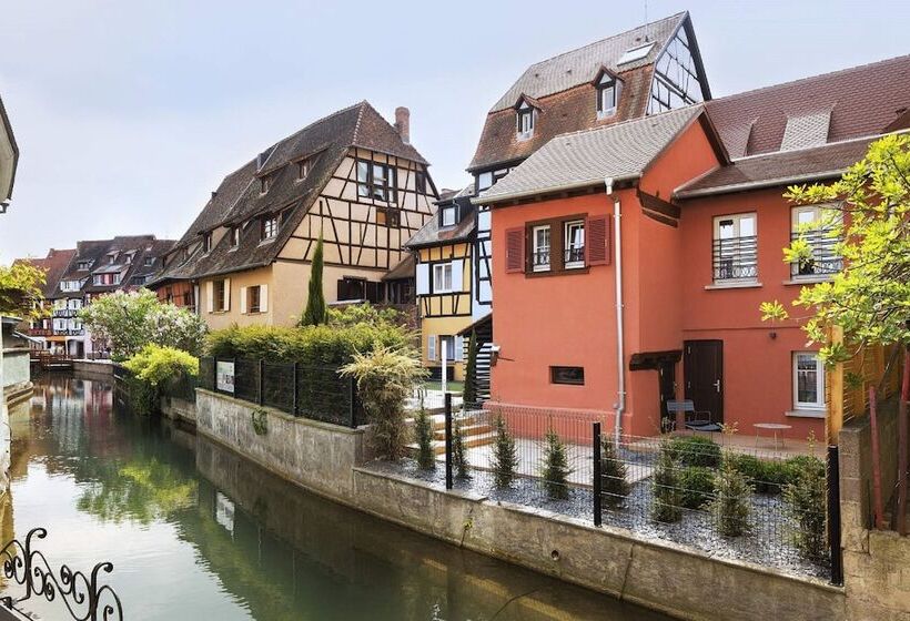 בית מלון כפרי Le Colombier Suites