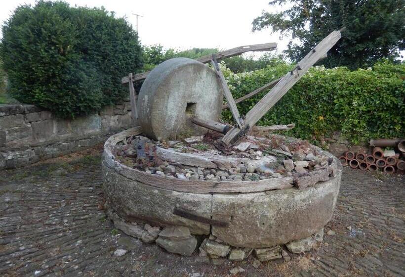 בית מלון כפרי Lower Wythall B&b