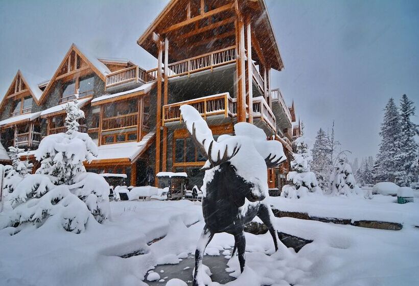 Moose Hotel And Suites