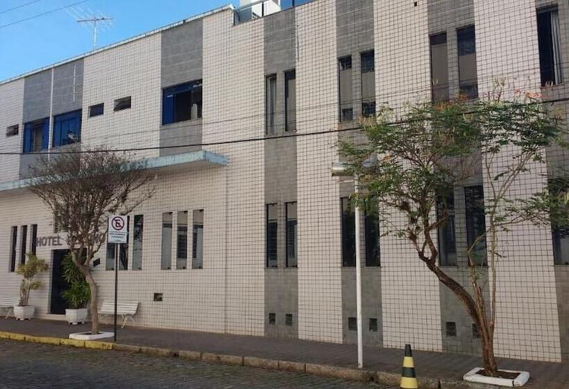 בית מלון כפרי Platino