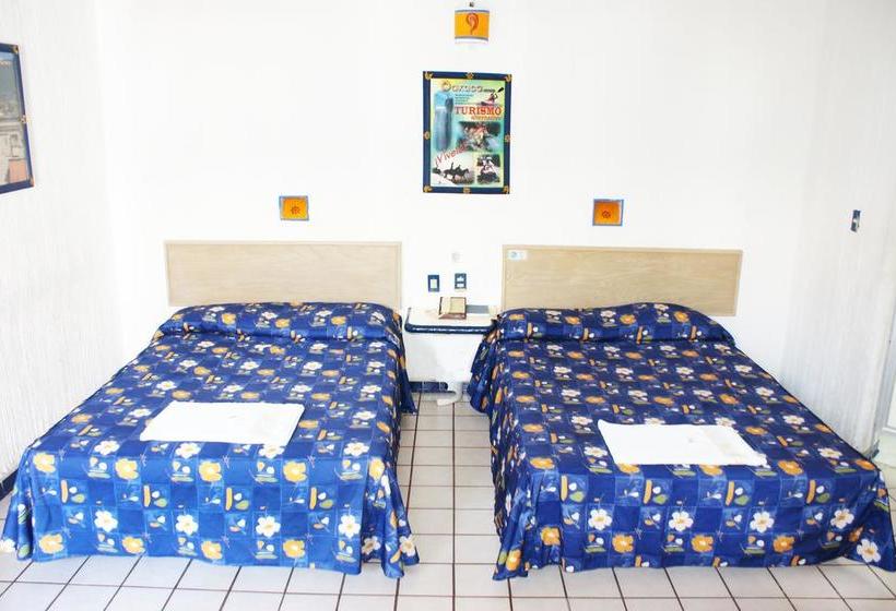 ホテル Plaza Conejo