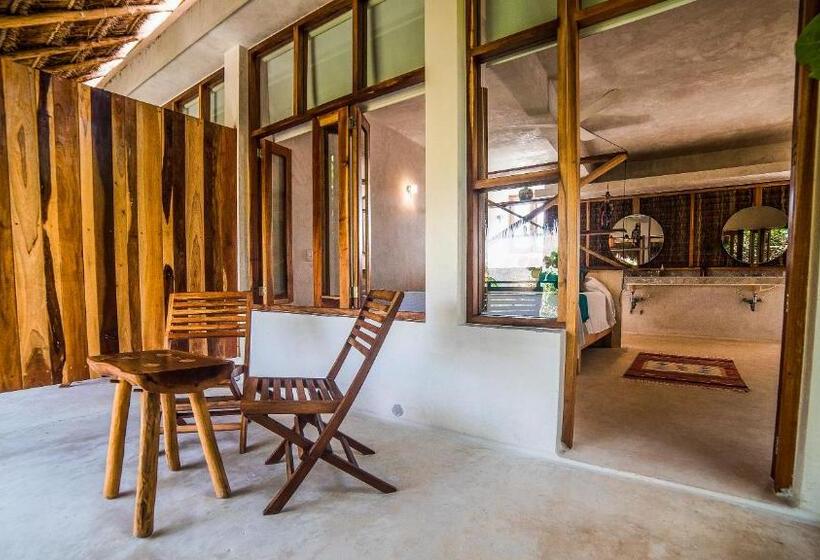 בית מלון כפרי Poc Na Tulum