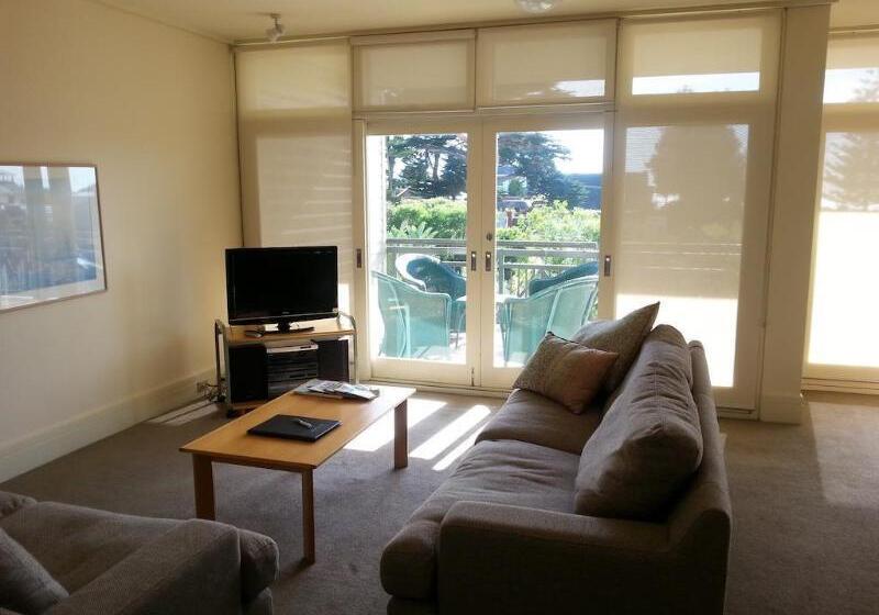 فندق Portsea Village Resort