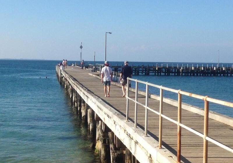 فندق Portsea Village Resort