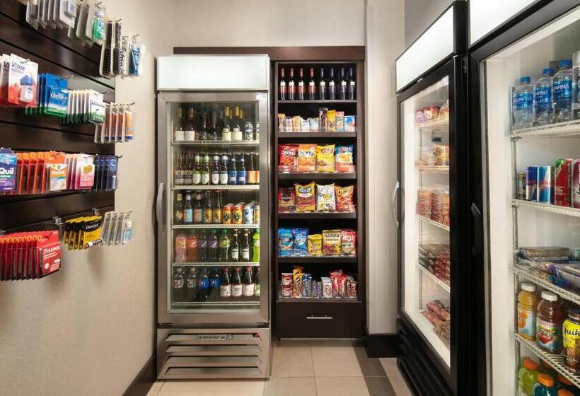 Отель Residence Inn By Marriott Austin Lake Austin/river Place