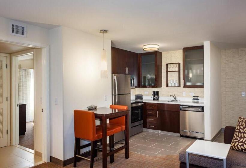 Отель Residence Inn By Marriott Austin Lake Austin/river Place