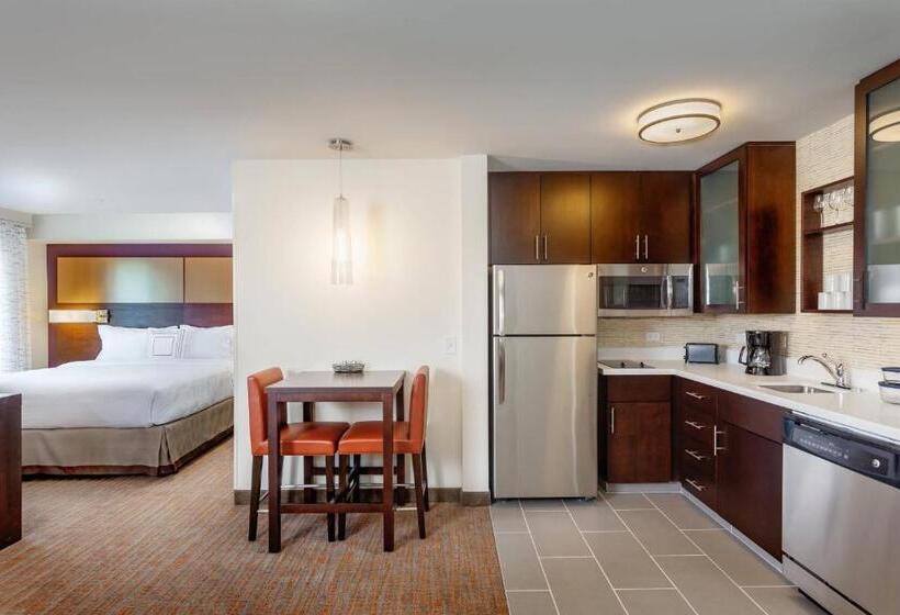 Отель Residence Inn By Marriott Austin Lake Austin/river Place