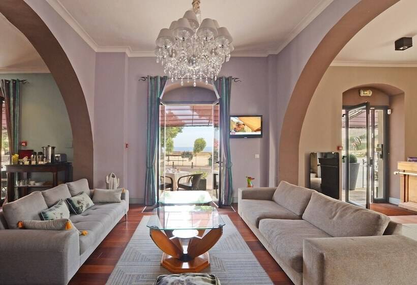 هتل Restaurant Christophe Colomb