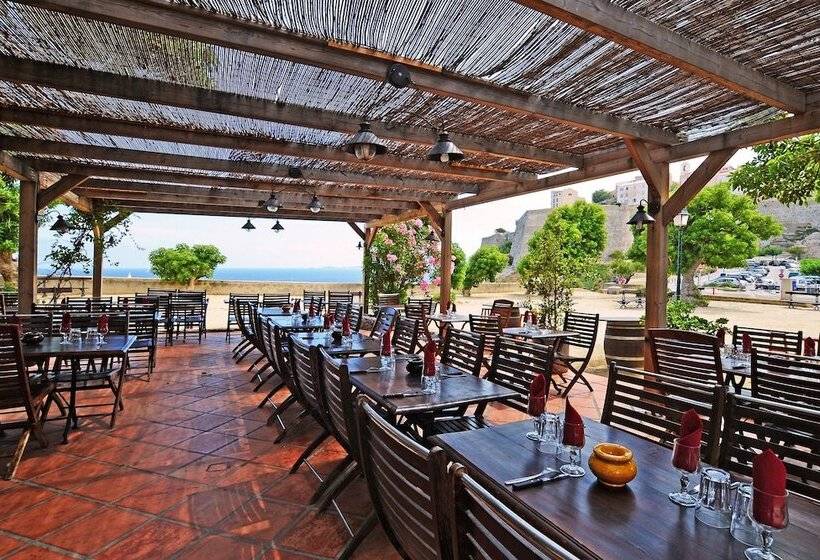 هتل Restaurant Christophe Colomb