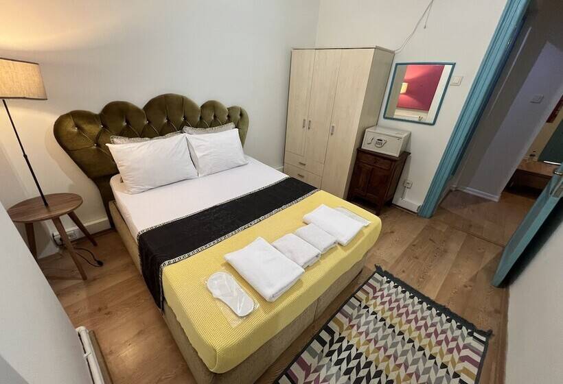 ホテル Rodin Suites