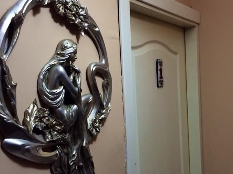 ホテル Rose Rooms Apart